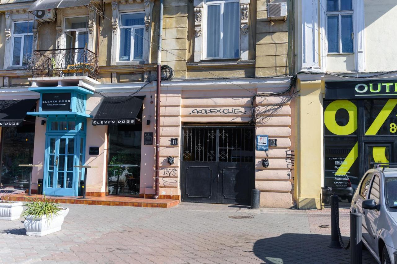 На Дерибасівській Odessa Exterior foto
